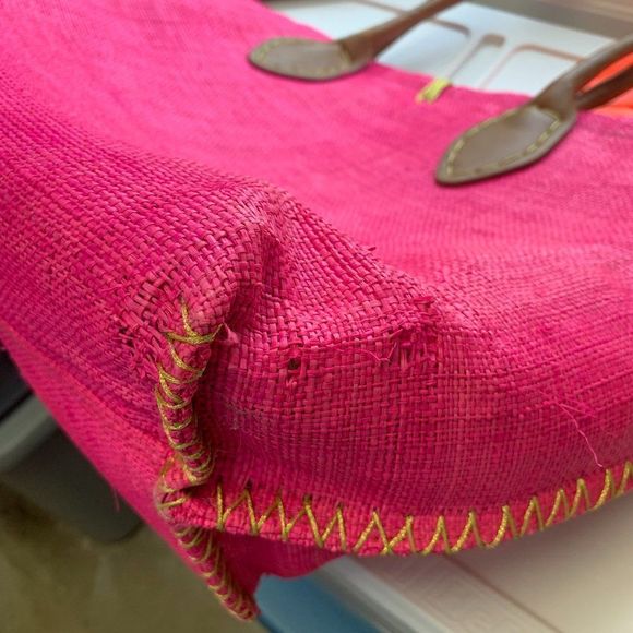 Lilly Pulitzer Pink Tote Bag with Tan Handles - Picture 4 of 7